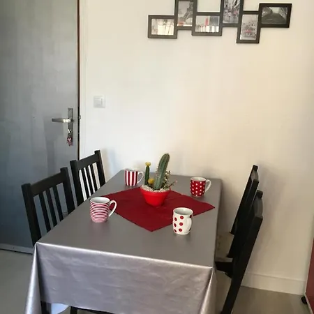 F2 Cabourg Plage Apartament *