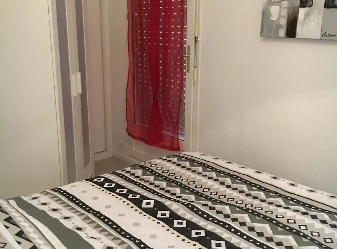 Apartment 2 Pieces A Proche